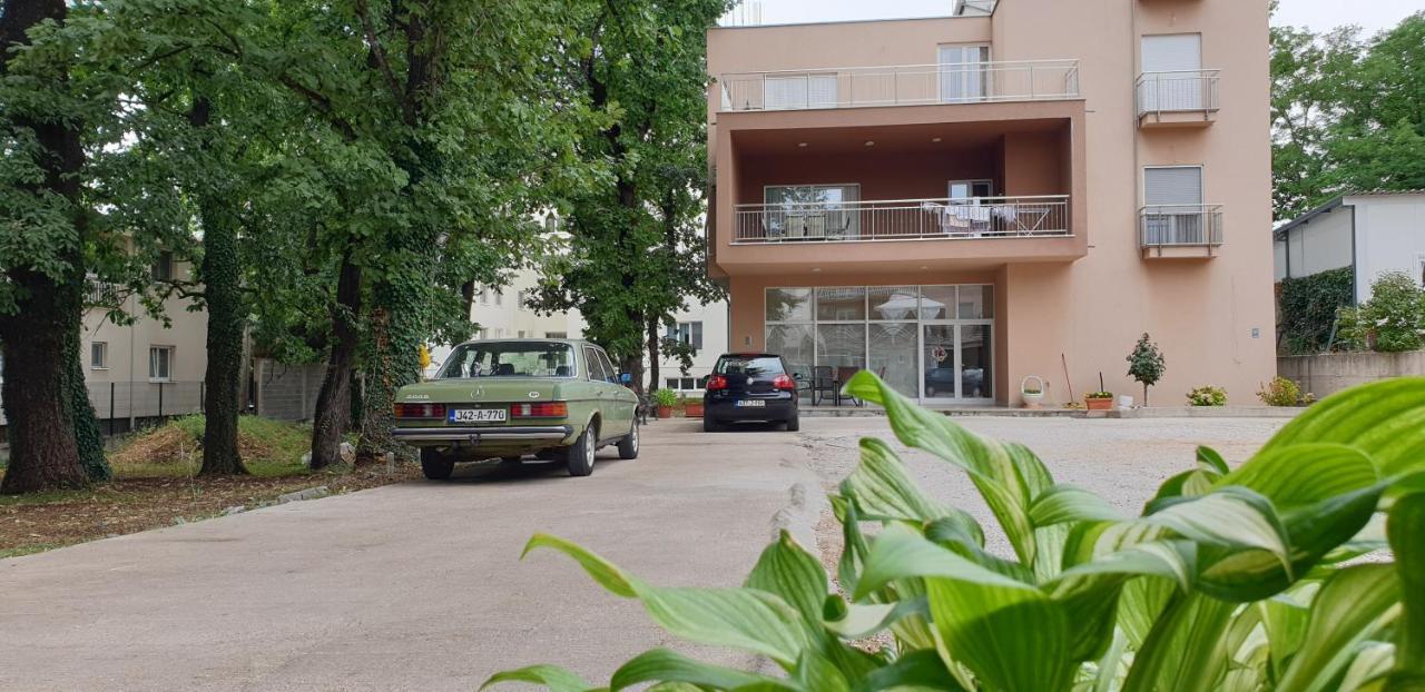 Pansion Matija Bed & Breakfast Medjugorje Exterior photo